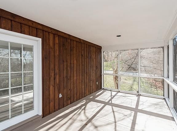 screened porch