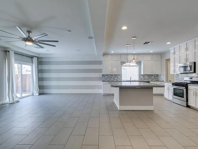 4586 W Camero Ave — Photo 8