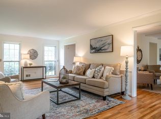 4008 Harris Pl, Alexandria, VA 22304