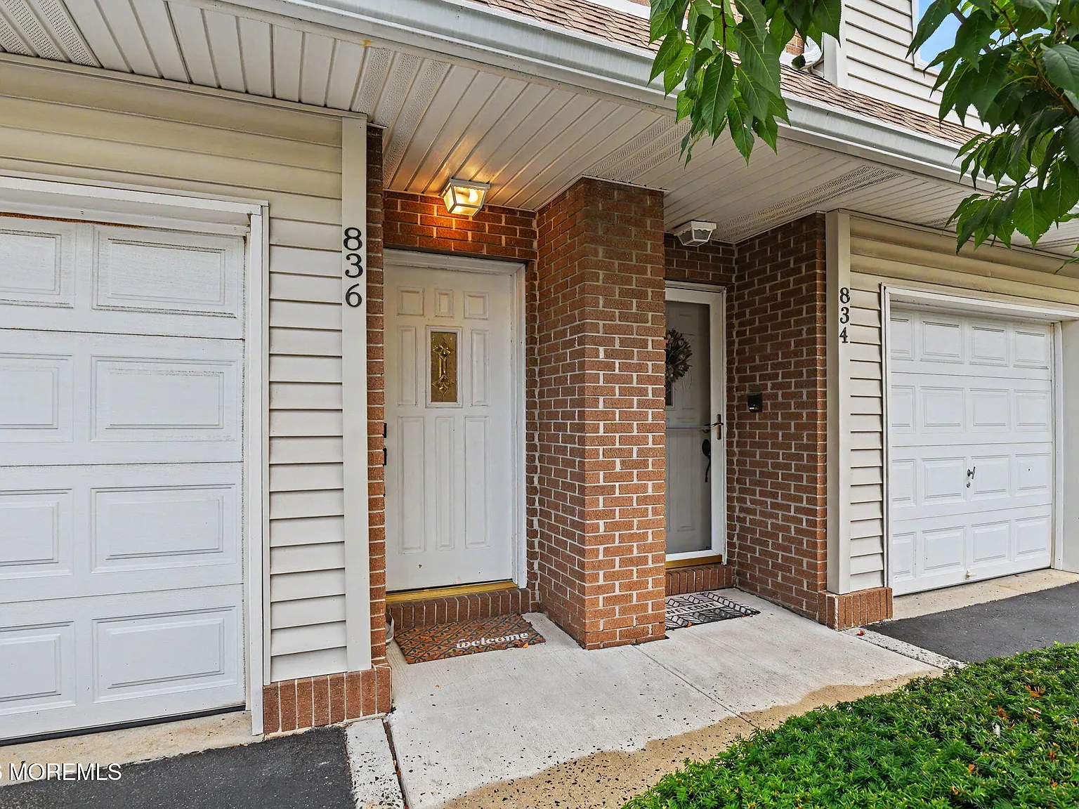 2 bed, 3.5 bath, 1825 sqft, $2,400 — Photo 2