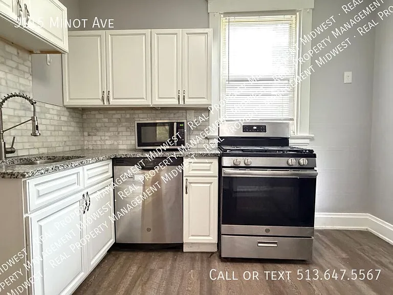 3115 Minot Ave — Photo 2
