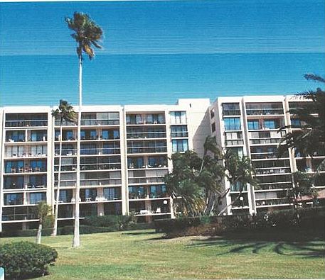 1st image of 100 Oakmont Ln APT 705