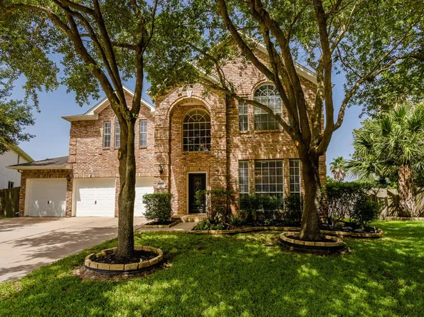 8330 Morning Dawn Dr, Houston, TX 77095