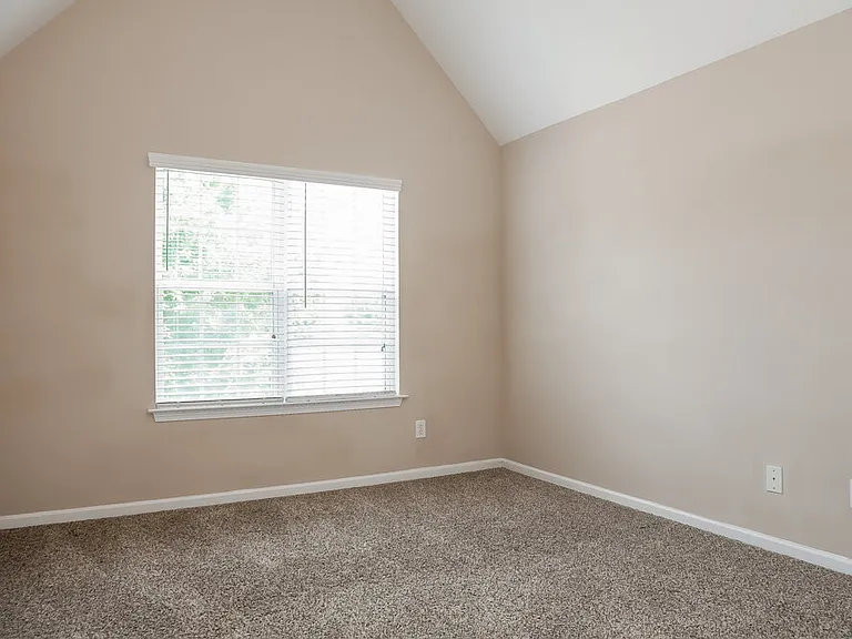 10023 Montrose Dr NW — Photo 13