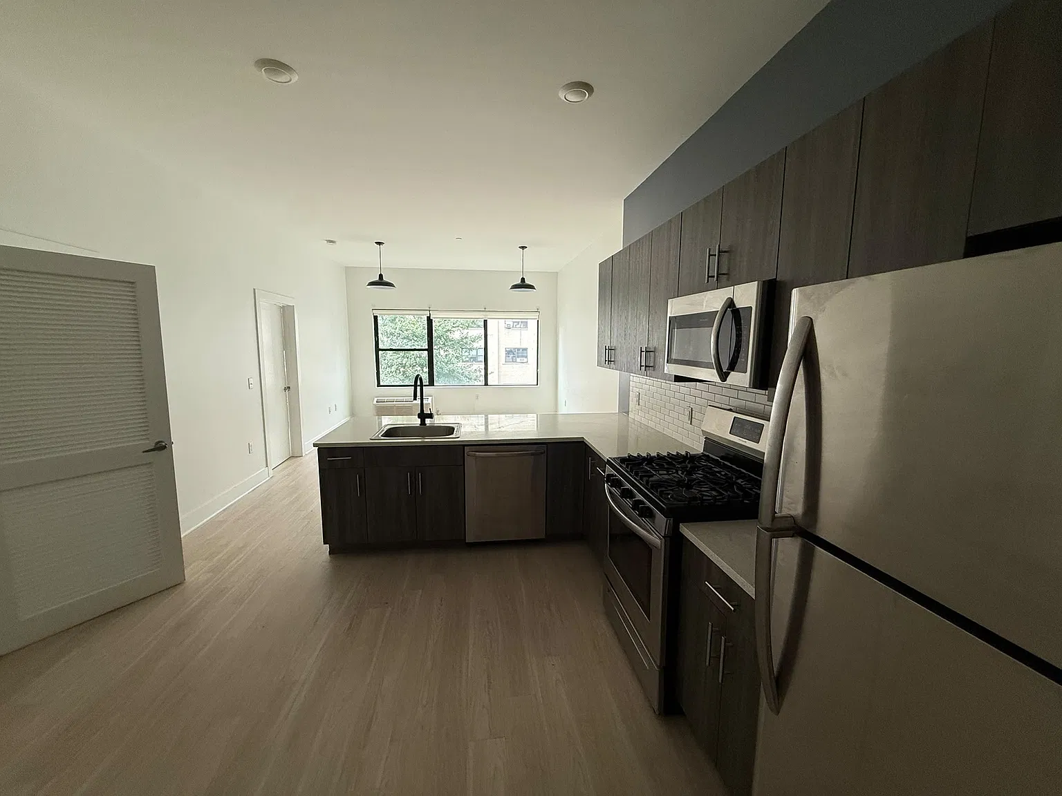 280-82 Fairmount Ave — Photo 3