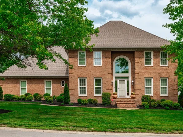 208 Pecan Ct, Gallatin, TN 37066