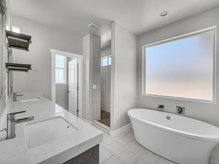 2792 S 3250 W — Photo 21