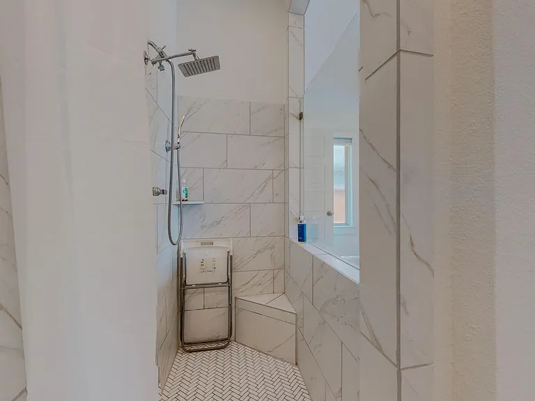 1303 Buttermere St — Photo 43