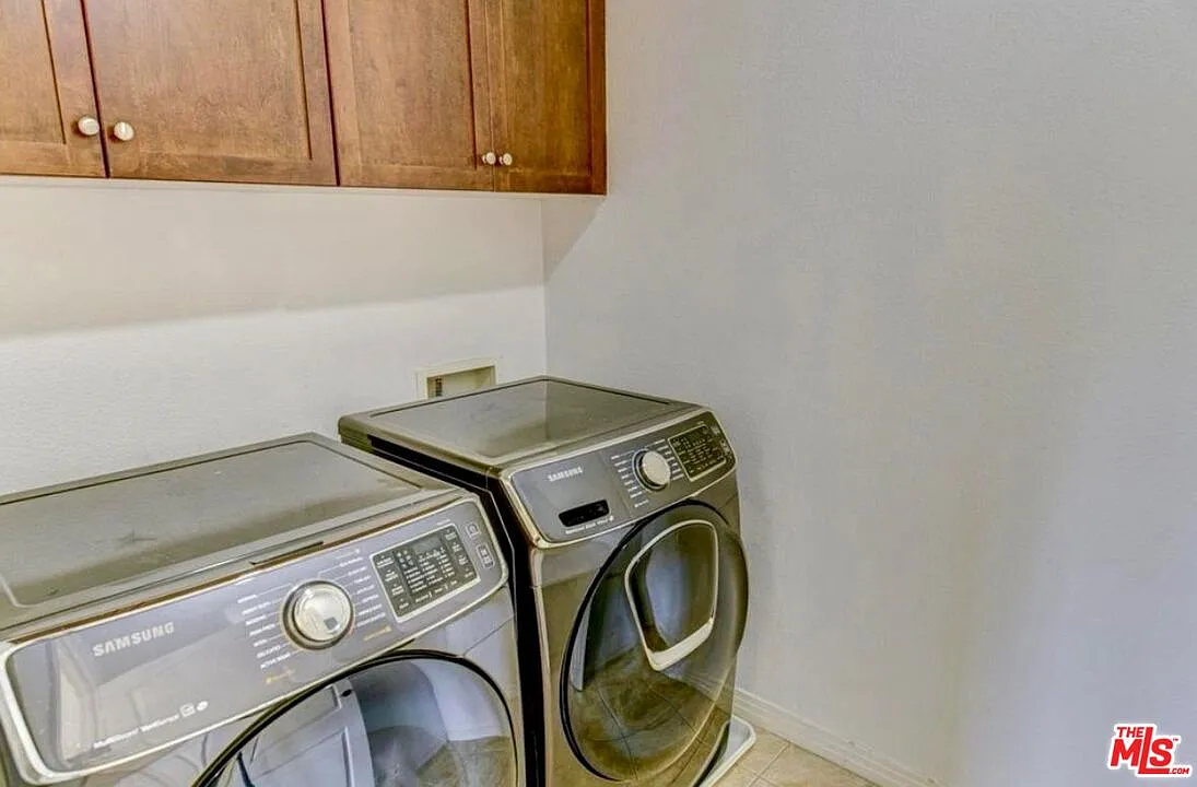 3 bed, 3.0 bath, 1808 sqft, $5,500 — Photo 4