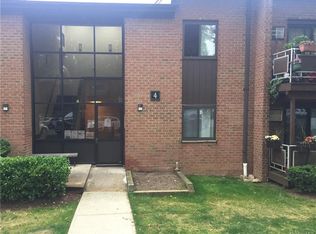 4 Brevoort Dr APT 1B, Pomona, NY 10970