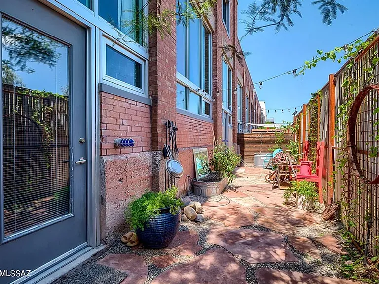 1001 E 17th St #131 — Photo 20