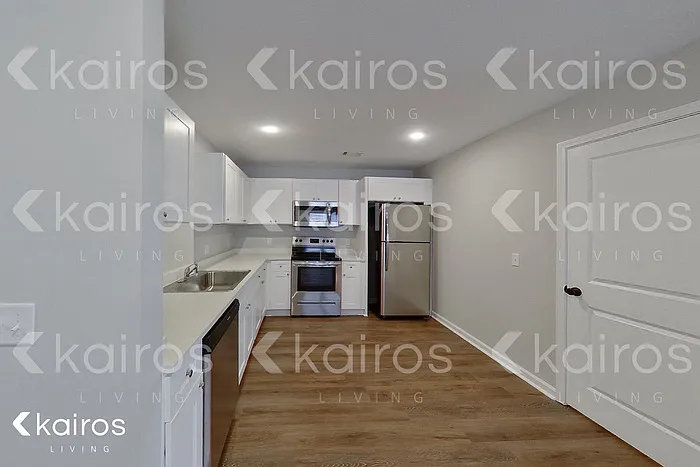 108 Cottage Grove Rd — Photo 5
