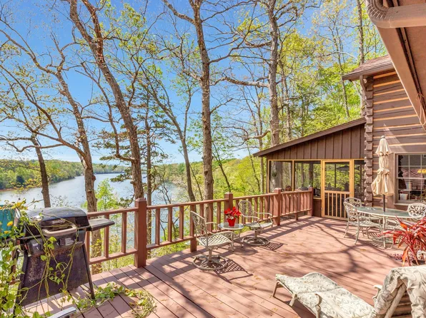 296 Elklore Ave, Estill Springs, TN 37330