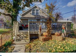 14 N Ridgeway Ave, Glenolden, PA 19036