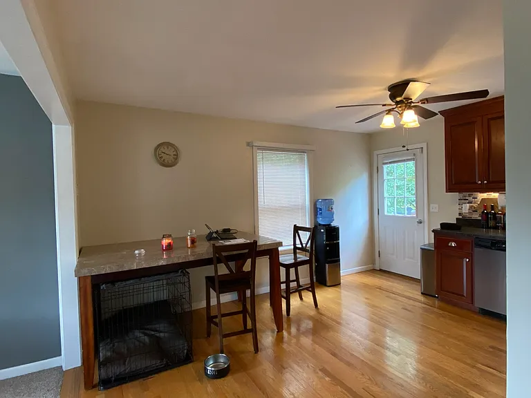 7 Gwen Rd #B — Photo 12