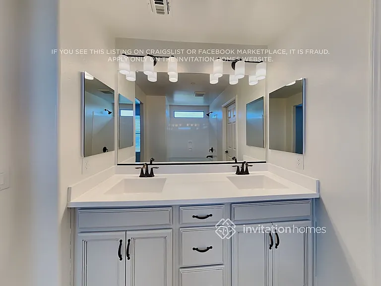 2105 N 211th Dr — Photo 21
