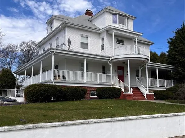 543 Laurel Hill Ave, Cranston, RI 02920