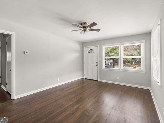 4th image of 119 Long Dr SW