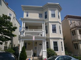 9 Treadway Rd, Dorchester, MA 02125