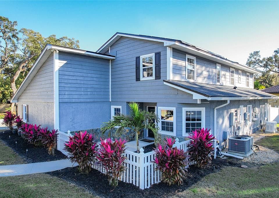 1st image of 2202 VENETIAN AVENUE