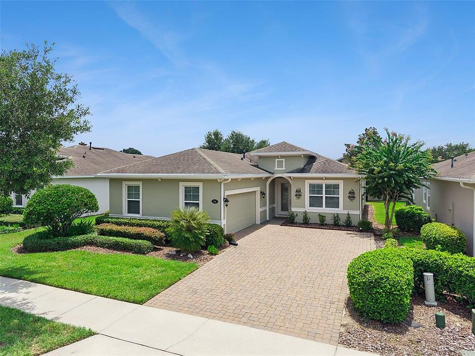1st image of 1121 GARDENSHIRE LANE