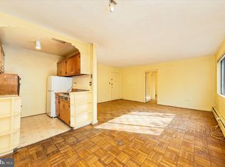 2325 42nd St NW APT 404, Washington, DC