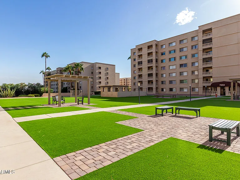7930 E Camelback Rd #508 — Photo 17