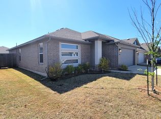 18641 Cantar Dr, Edmond, OK 73012