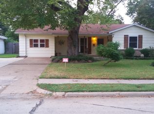 2015 Ridgewood St, Irving, TX 75062