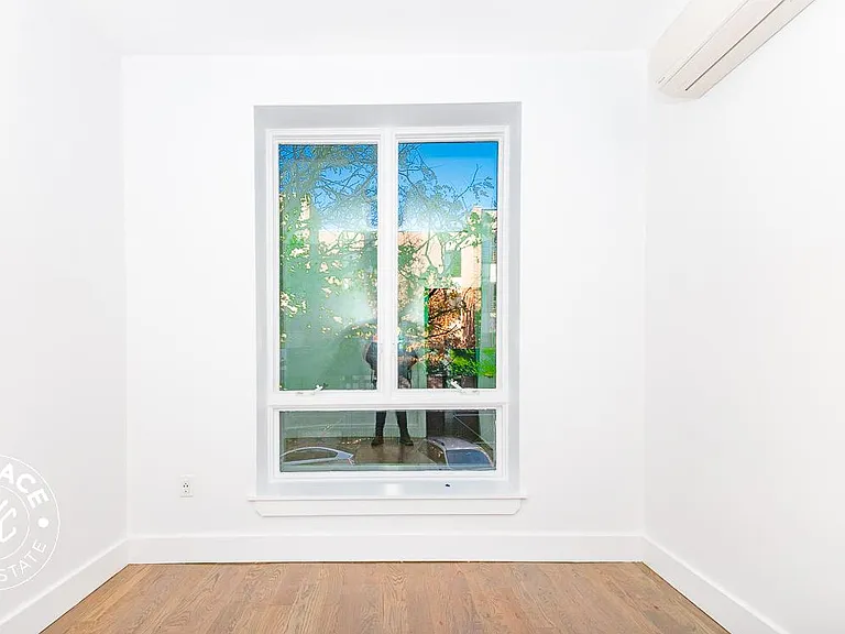 484 Gates Ave #B3 — Photo 3