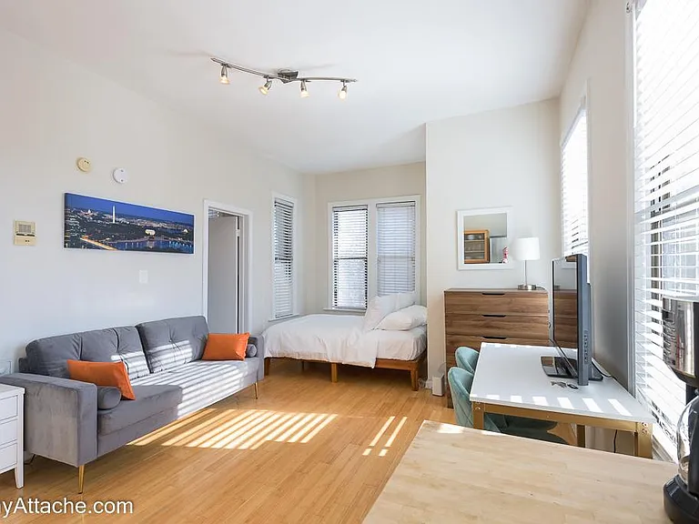 1822 15th St NW #301 — Photo 7