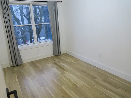 Rented by Nest Seekers International | media 25