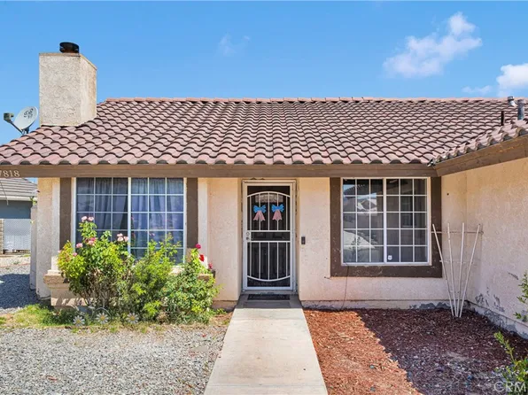 27818 Hummingbird Ln, Helendale, CA 92342