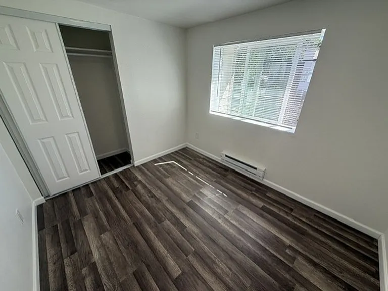 301 Apartments — Photo 24