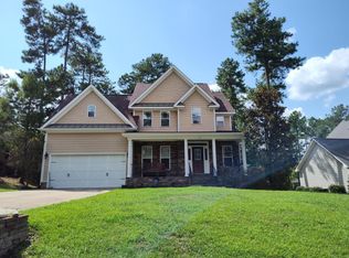 171 Heather Brook Cir, Spring Lake, NC 28390