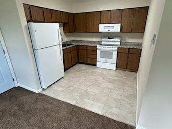 2nd image of 24 Forrest St #4