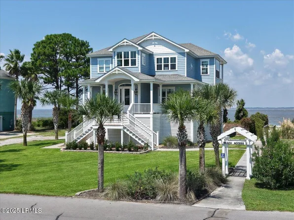 120 Harbor Dr N, Saint Helena Island, SC 29920