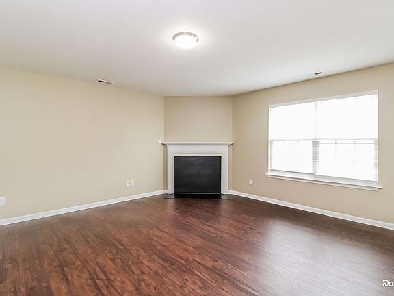 4th image of 4003 Vershire Ave
