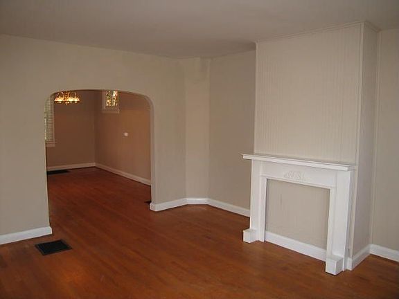 2nd image of 7114 S Stree