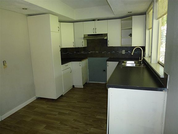 4th image of 1622 SE 14th St