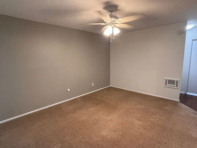 23251 Los Alisos Blvd — Photo 6