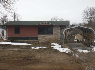 907 Main St, Gregory, SD 57533