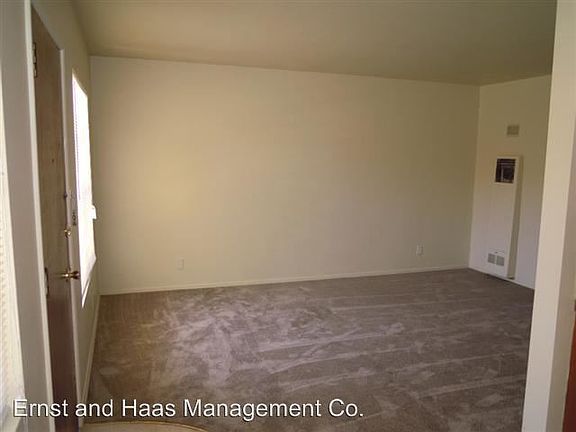 4th image of 2735 E Broadway APT 02
