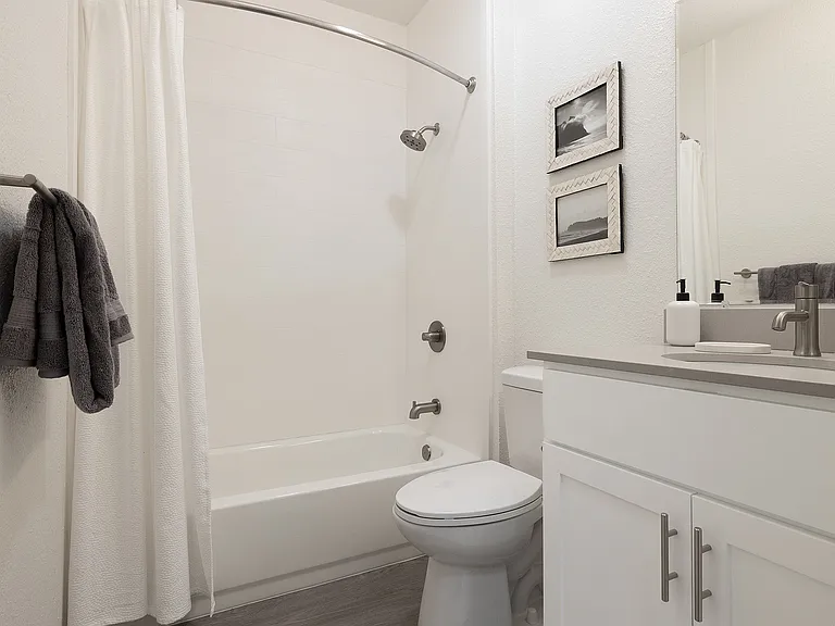 Amador Lakes Apartments — Photo 7