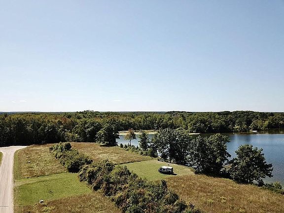 5th image of W Waters Edge Dr