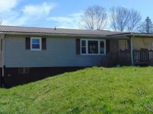 324 Brookside Dr, Canton, NC 28716