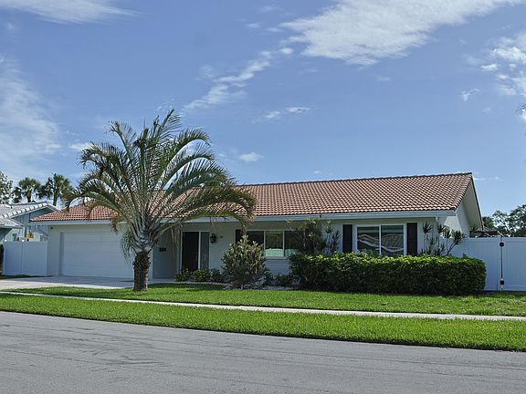 2nd image of 50 SW 11th Avenue
