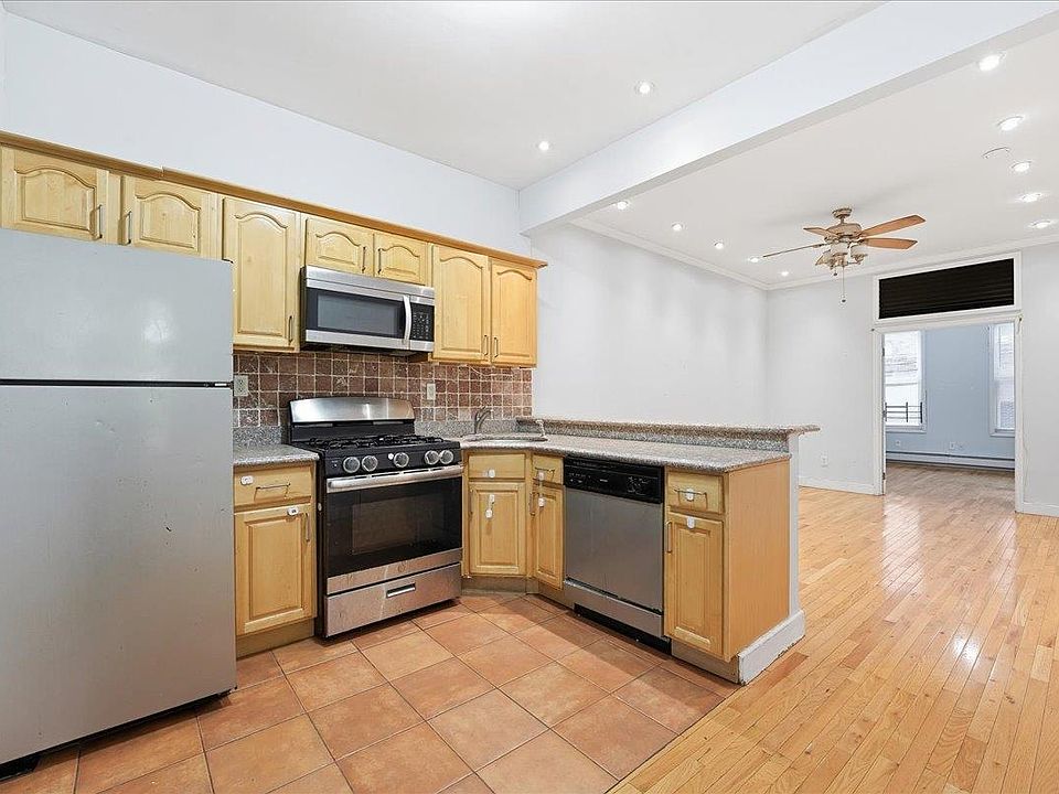 1st image of 155A Sherman Ave APT 2