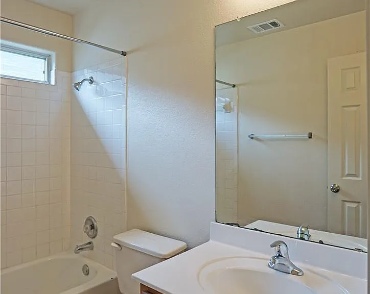 2903 Don Hill Ln — Photo 15