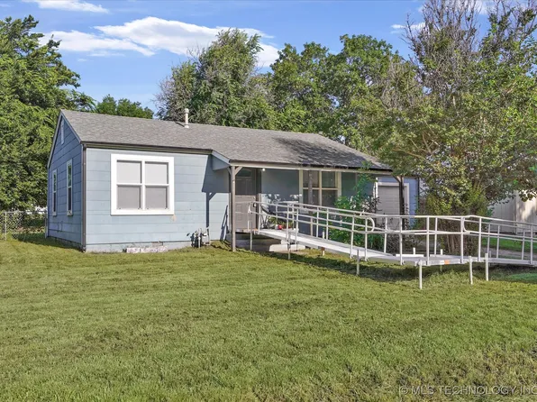 1022 Wesley Dr, Broken Arrow, OK 74012